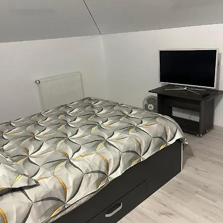 Apartment Mike's